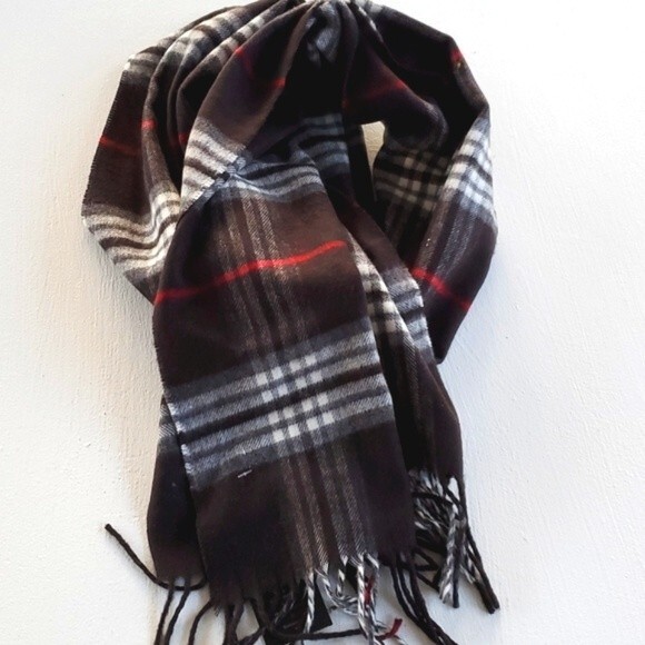 NWT V. FRAAS NOVA CHECK CASHMINK WINTER SCARF BLACK RED WHITE CLASSIC HOLIDAY - Picture 1 of 4
